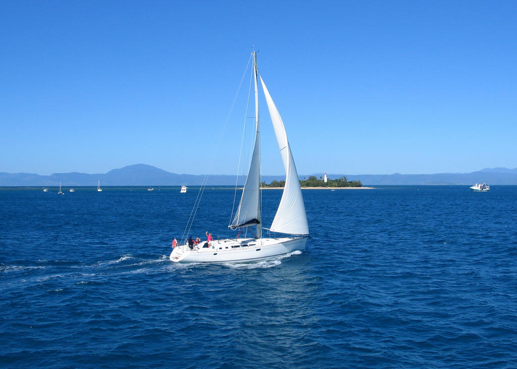 Апарт отель Martinique On Macrossan Порт Дуглас Экстерьер фото